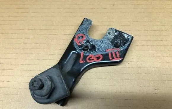 Seat Leon (5F) Fender mounting bracket 5F0805372