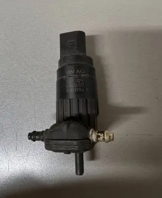 Skoda Fabia Mk2 (5J) Windscreen/windshield washer pump 1K6955651 803794