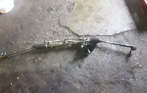 Citroen C4 I Picasso Steering rack 6820000084
