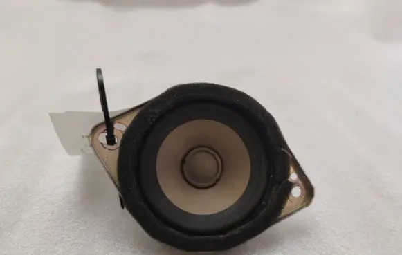 Ford Mustang VI Front door speaker FR3T18808NB