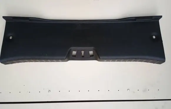 Hyundai i30 Trunk/boot sill cover protection 857702L000