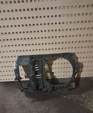 Peugeot 407 Radiator support slam panel