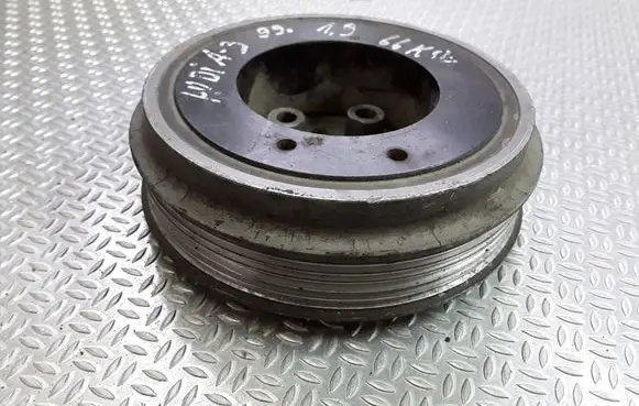 Audi A3 S3 8L Crankshaft pulley 038105243