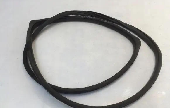 Suzuki Vitara (LY) Rear door rubber seal (on body) 17627