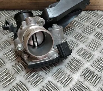 Ford Focus Throttle valve 50989002