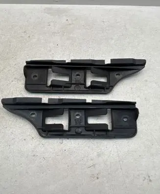 Volkswagen Golf V Front bumper mounting bracket 1K0807184