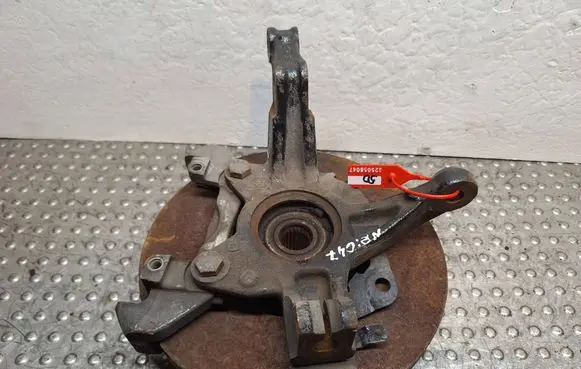 Renault Clio IV Front wheel hub spindle knuckle 325056047 400145894R