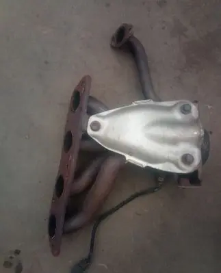 Toyota Prius (XW30) Exhaust manifold