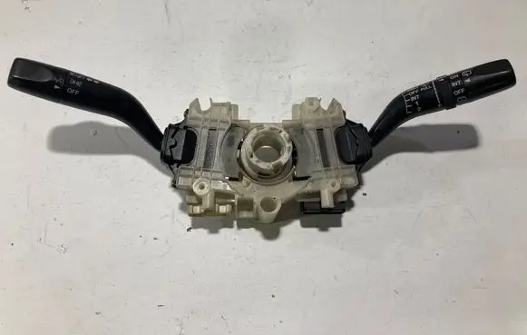 Mazda 626 A set of switches GJ6W 17B122