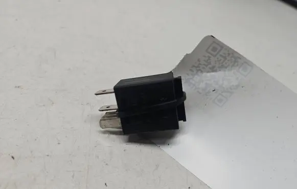 Audi Q7 4L Other relay 8Z0951253