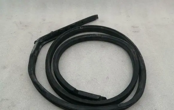 Mercedes-Benz SL R129 Rubber seal front coupe door A1297200178