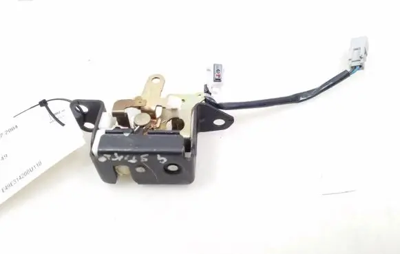 Honda CR-V Tailgate window lock/catch/latch 