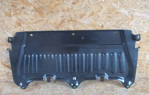 Renault Captur Engine splash shield/under tray 525272