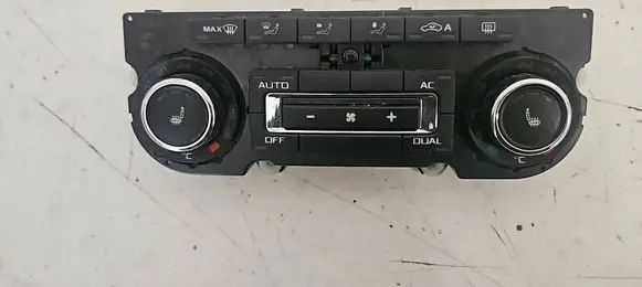 Skoda Octavia Mk2 (1Z) Climate control unit 3T0907044AL 5HB00974935