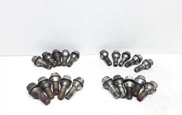 Volvo V60 Nuts/bolts 