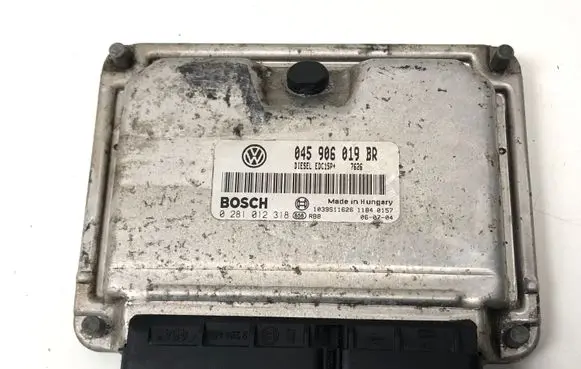 Skoda Fabia Mk1 (6Y) Engine control unit/module 045906019BR 0281012318