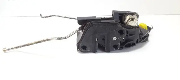 Hyundai Elantra Front door lock