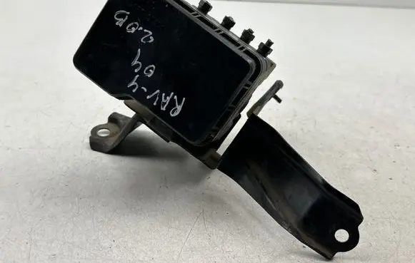 Toyota RAV 4 (XA20) ABS Pump 4451042080 8954142050 1338000020