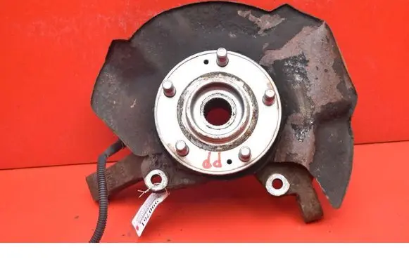 Hyundai Santa Fe Front wheel hub spindle knuckle