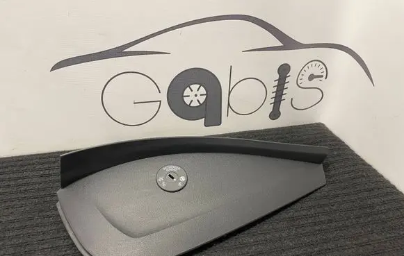 Dashboard side end trim