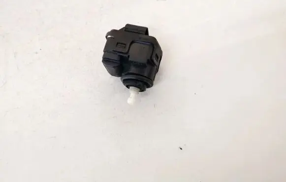 Audi A6 S6 C5 4B Headlight level adjustment motor 00728214 007282-14