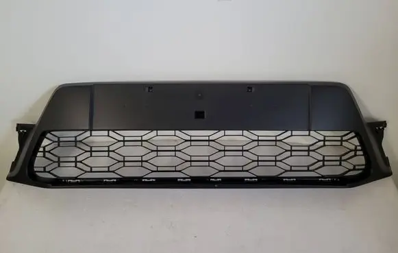 Dacia Sandero II Front bumper lower grill 622541081R