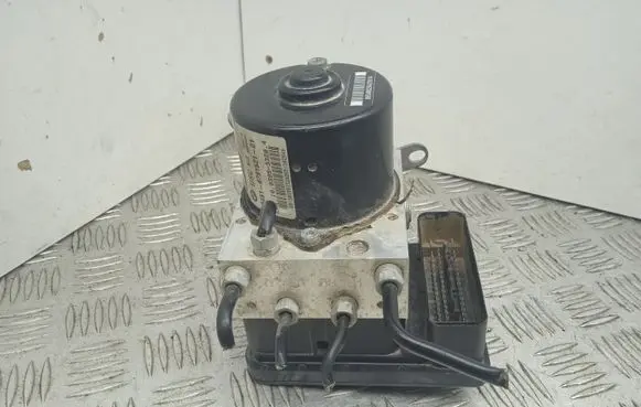 BMW 1 E81 E87 ABS Pump 6771487