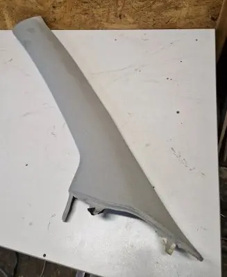 Toyota Avensis T270 (A) pillar trim 6221205040 6221205050