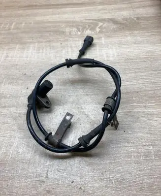 Mitsubishi Carisma ABS wheel speed sensor 0255006224