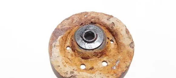Coil spring mount