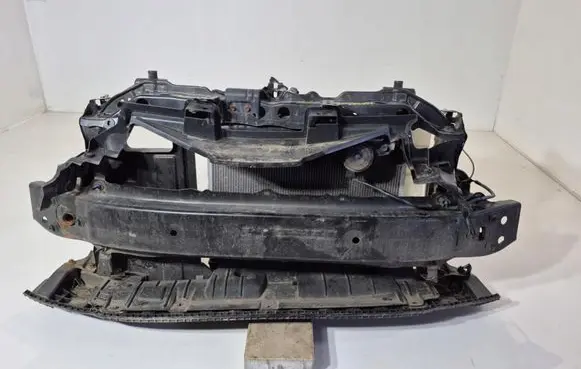 Toyota Yaris Radiator support slam panel