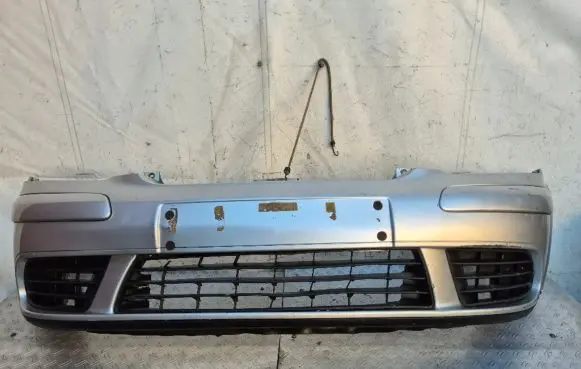 Volkswagen Golf Plus Front bumper 5M0807221 5M0853665 5M0853666