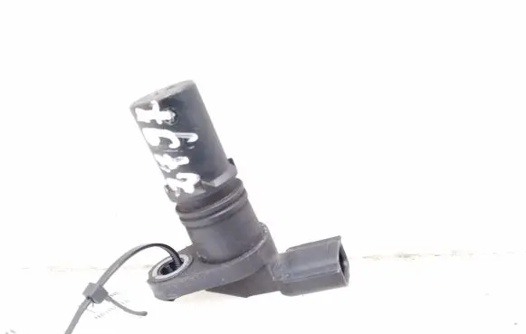 Nissan Juke I F15 Crankshaft position sensor 8200885209A