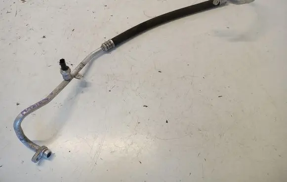 Renault Master III Air conditioning (A/C) pipe/hose 924906005R