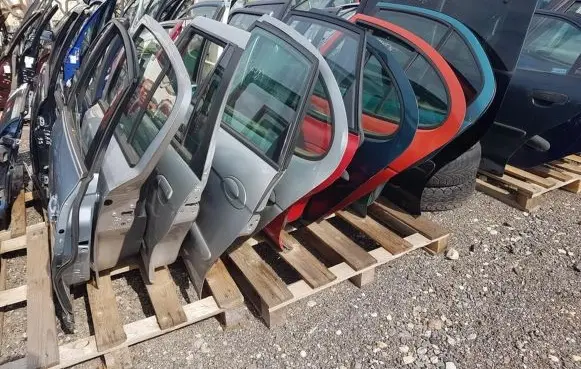 Renault Megane I Rear door 