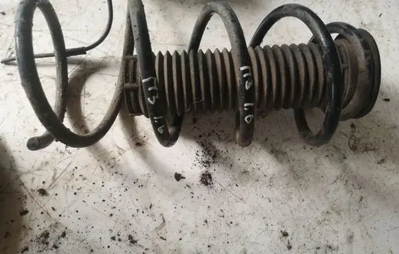 Mazda 3 II Front coil spring
