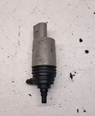 BMW 7 G11 G12 Windscreen/windshield washer pump 67126934159