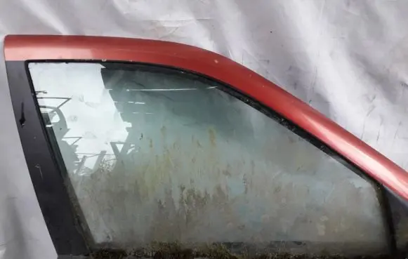 Citroen Xsara Front door window glass four-door