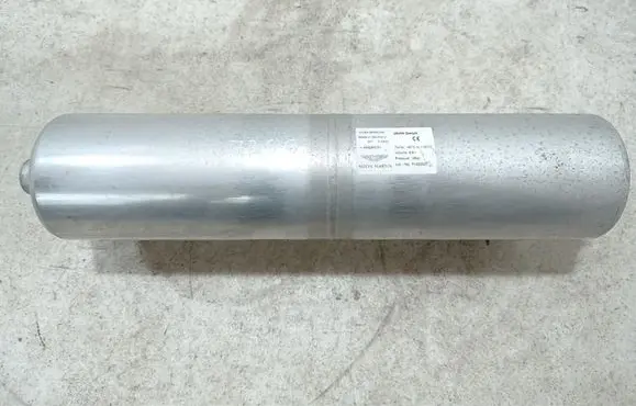Aston Martin DBX Air suspension tank/reservoir MY833D060AA