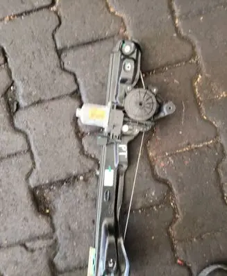 Ford Ecosport Rear window lifting mechanism without motor 918968-103