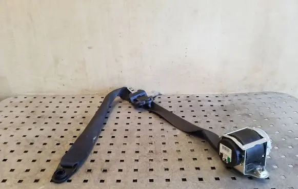 Land Rover Discovery 3 - LR3 Front seatbelt 601119000C