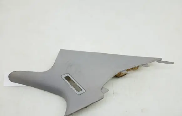 Mercedes-Benz C W204 (D)pillar trim (top) A2046900625