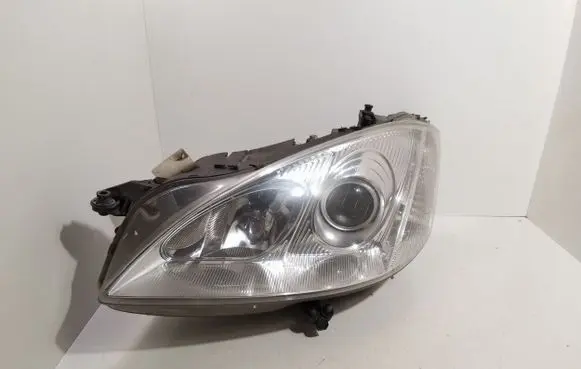Mercedes-Benz S W221 Headlight/headlamp A2218204561 0301216603