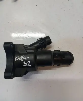 Thermostat/thermostat housing