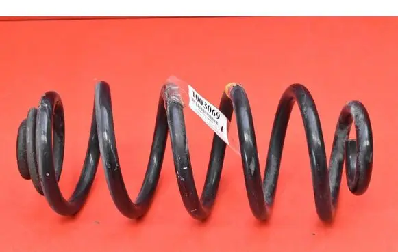 BMW X5M F85 Rear coil spring 6779864