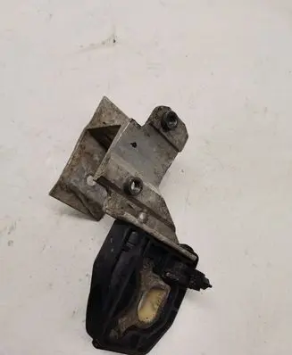 BMW 3 F30 F35 F31 Radiator support slam panel bracket 7600540