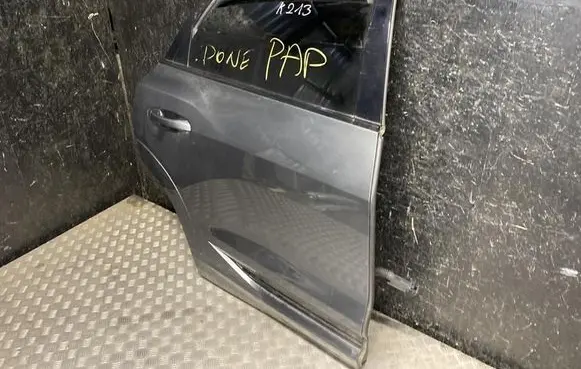 Audi e-tron Rear door 