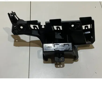 Ford Mustang VI Front bumper mounting bracket FR3B17D960AJ