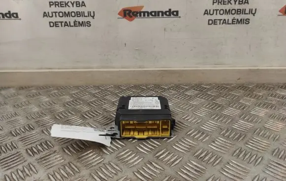 Mercedes-Benz GLE (W166 - C292) Airbag control unit/module A1669001916 A1669021907