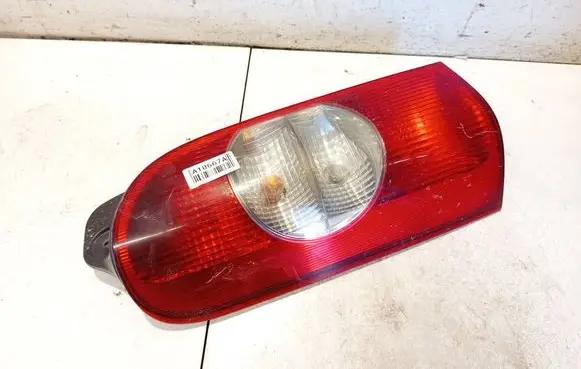 Renault Master II Rear/tail lights